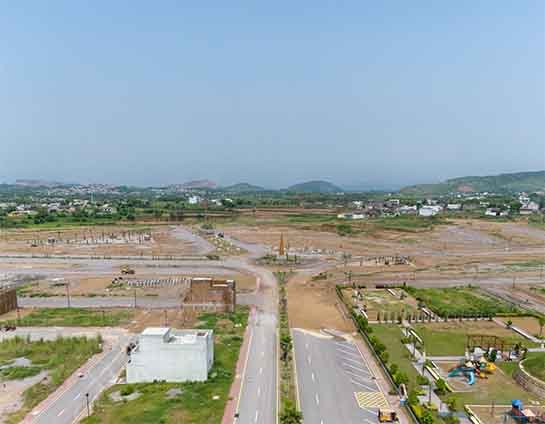 Wide view of Kohistan Enclave construction site